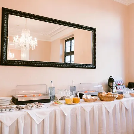 Boutique Oberkassel Hotel 3*