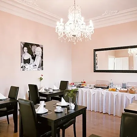 Boutique Oberkassel 3*