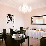 Boutique Oberkassel 3* Düsseldorf